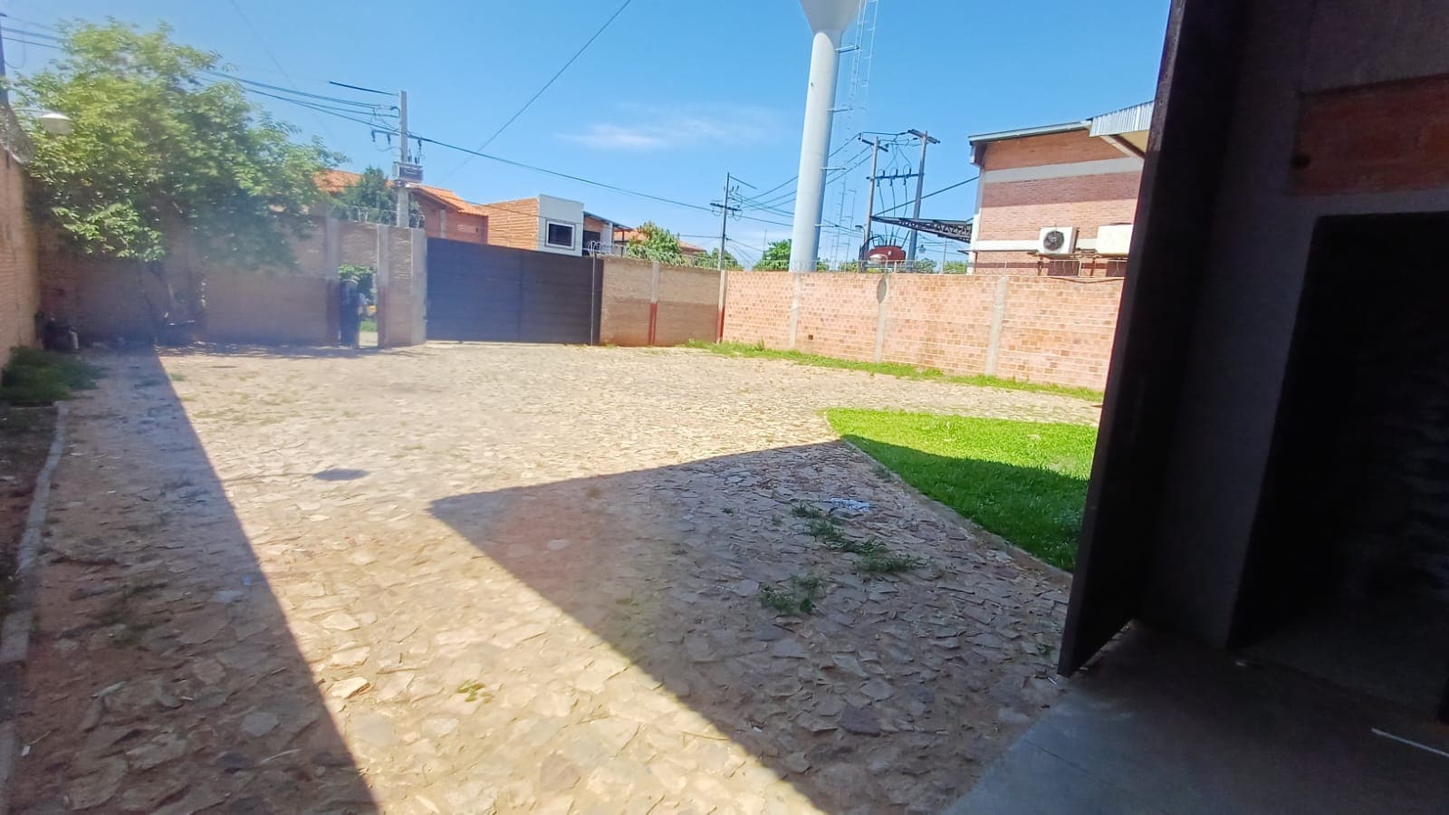 Tinglado seminuevo en barrio loma pyta – Asunción, foto 4