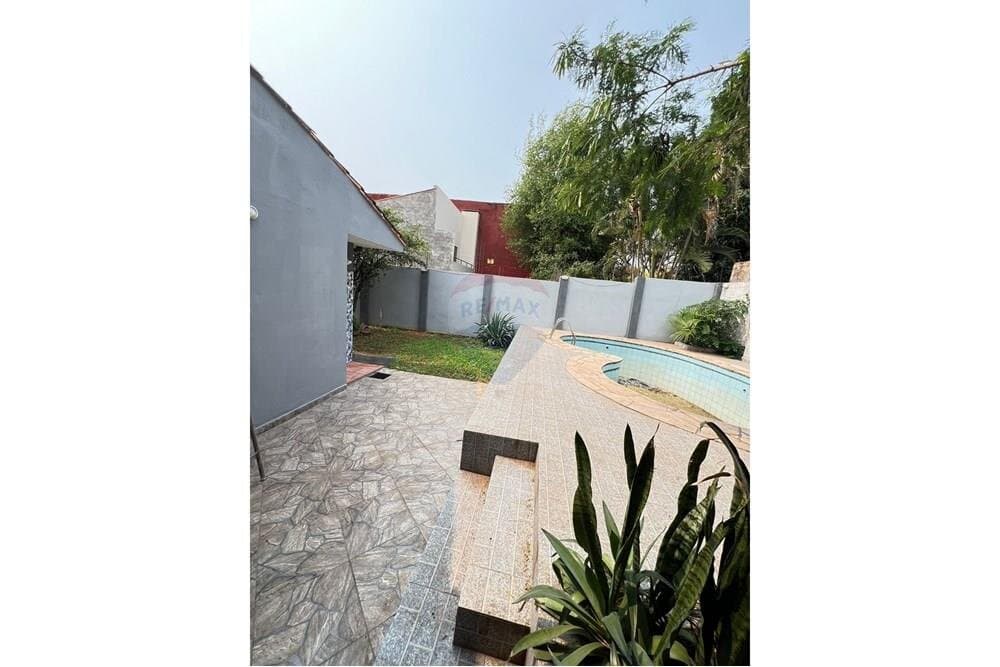 En venta residencia en San Lorenzo villa amelia, foto 2