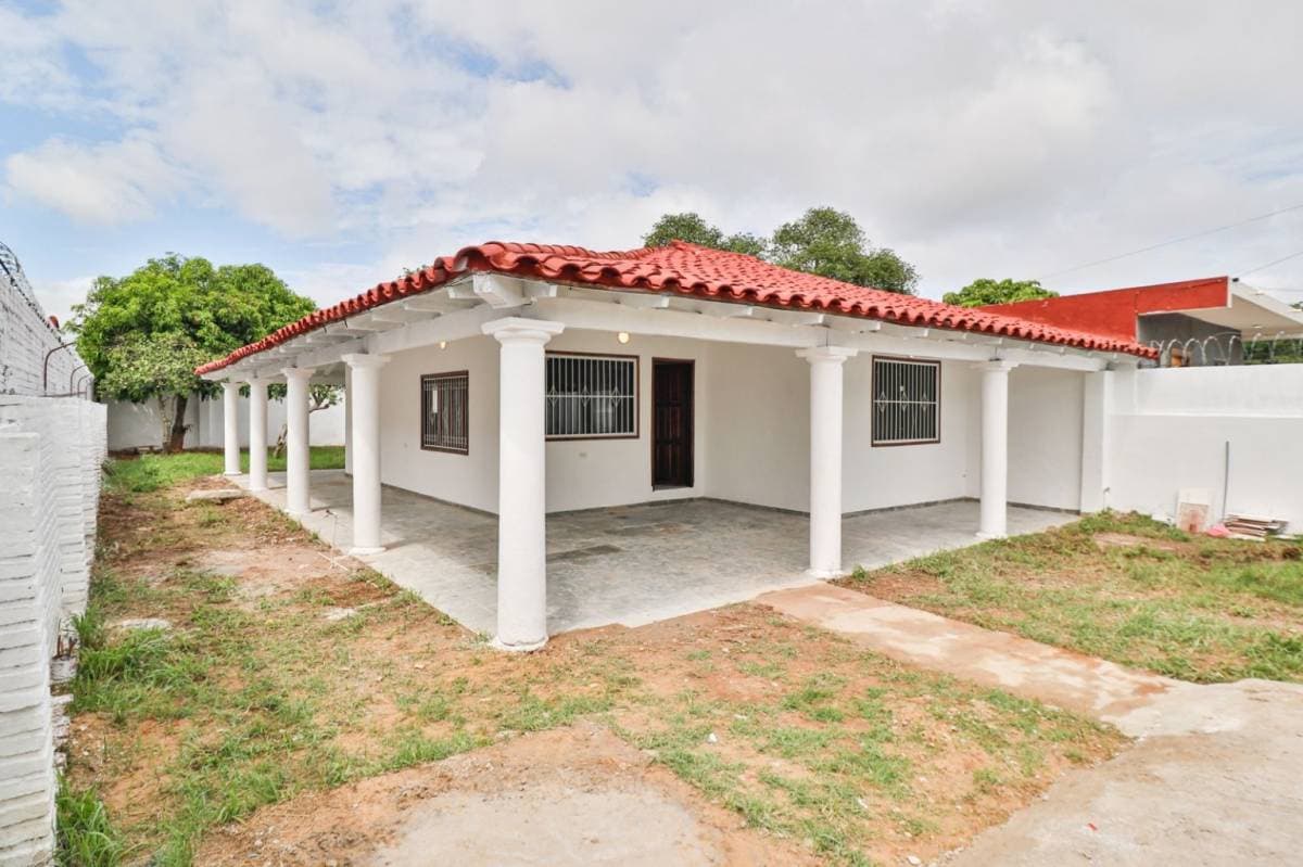 casa de dos dormitorios en Mariano Roque Alonso, Barrio San Luís, foto 2