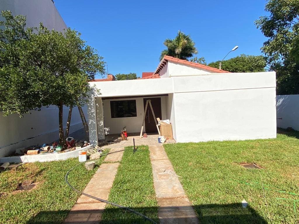 Alquilo bonita casa zona conmebol