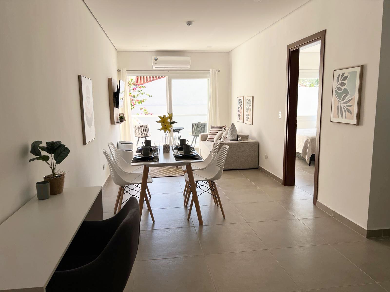 Vendo Amplio Depto Un Dormitorio Amoblado Piscina Y Cochera Barrio Herrera