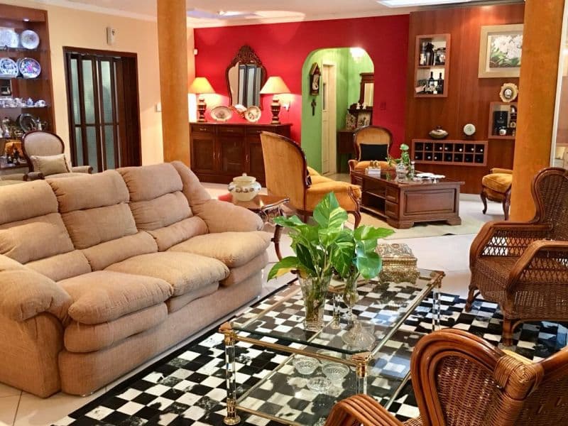 Casa en venta de 5 ambientes en Barrio Obrero, foto 4