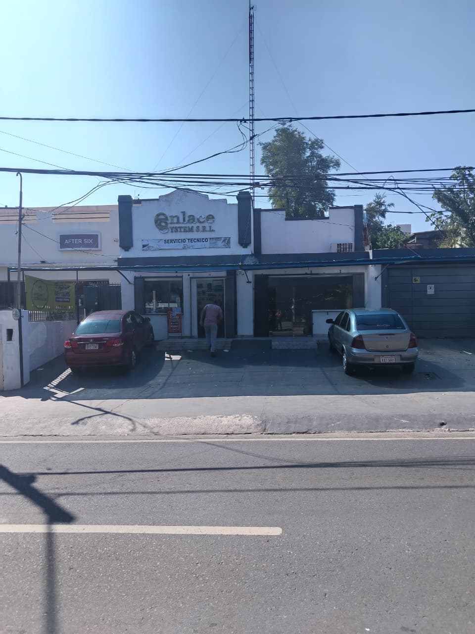 Alquilo salon comercial s/carlos a lopez frente al super villa sofia