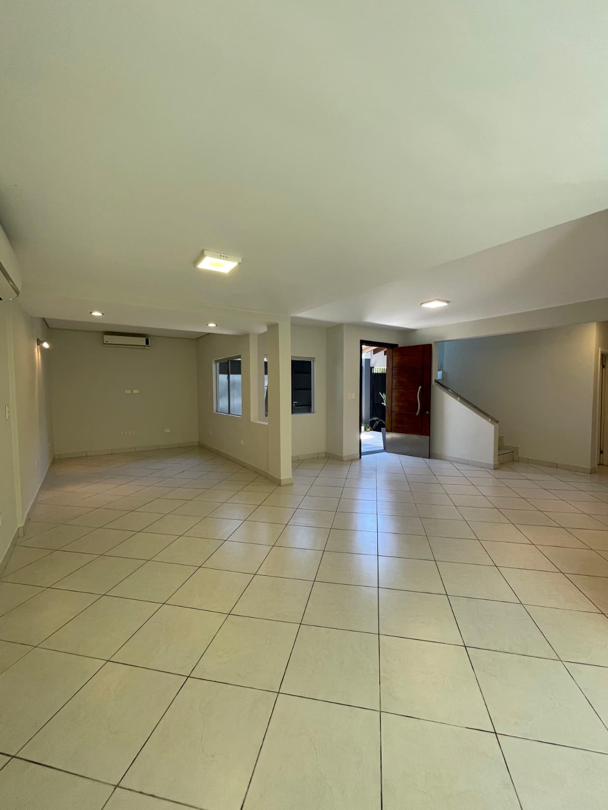 Duplex en venta a 5min del shopping del sol, foto 2