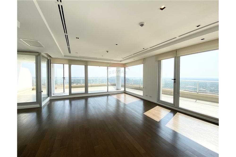 En alquiler penthouse de 3 pisos en el exclusivo palacio de los patos — foto 2