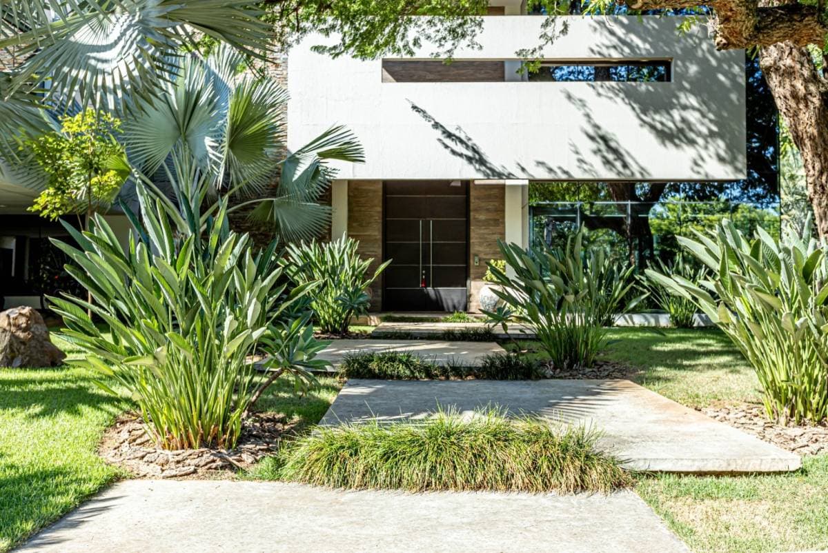 Residencia de Lujo en Condominio Cerrado Las Piedras – Luque