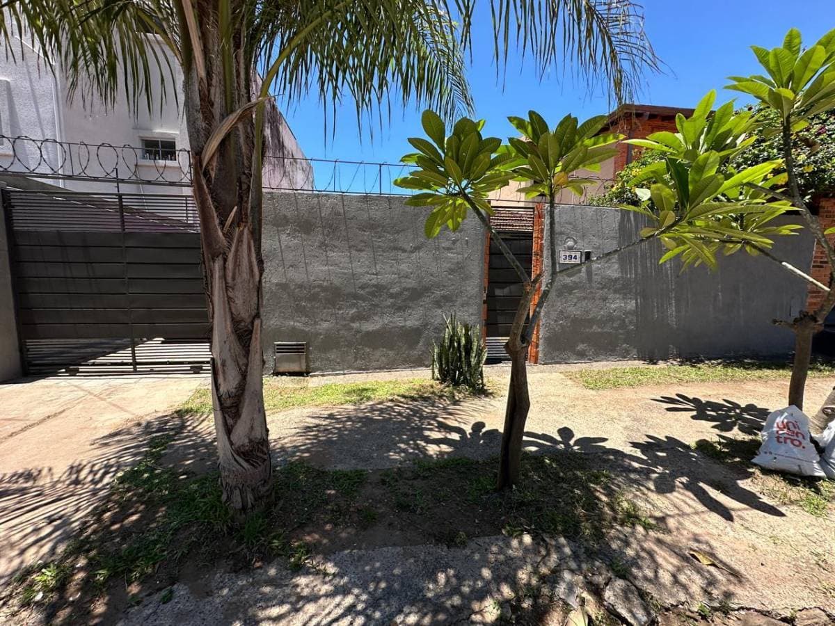Casa barrio mburucuya ubicacion privilegiada, foto 2