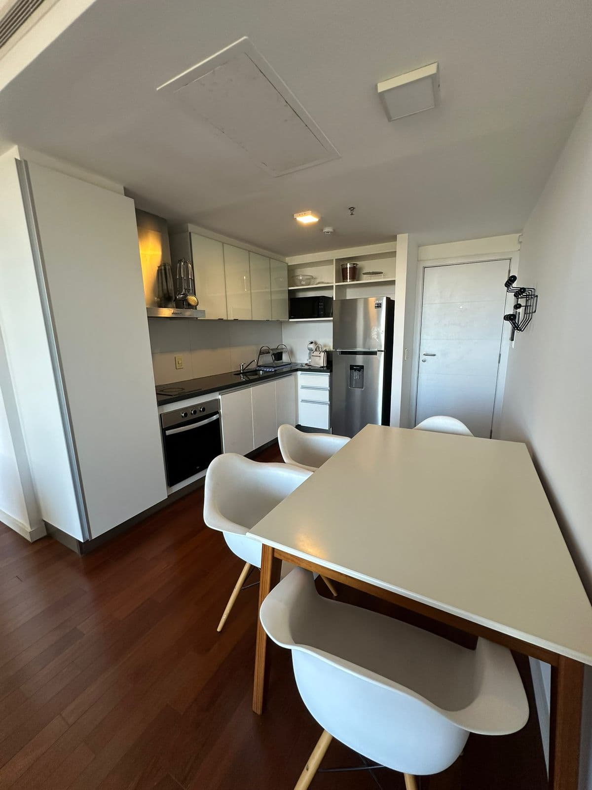 EN ALQUILER Departamento amoblado de 1 dormitorio en el Edificio Sky Tower — foto 2