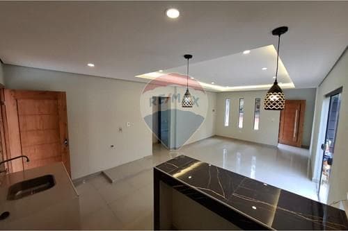 Duplex-Alquiler-PY Central Luque Maramburé