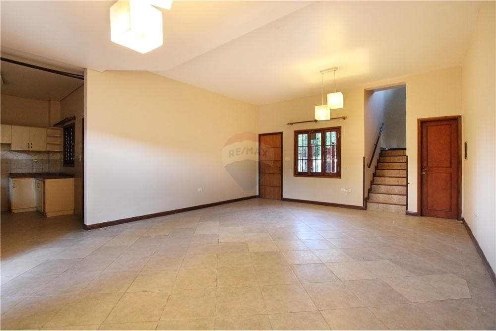Duplex en barrio Herrera, foto 2