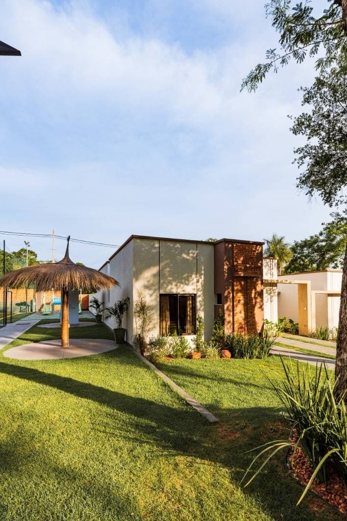 Vebdo casa premium- barrio cerrado Luque, foto 1