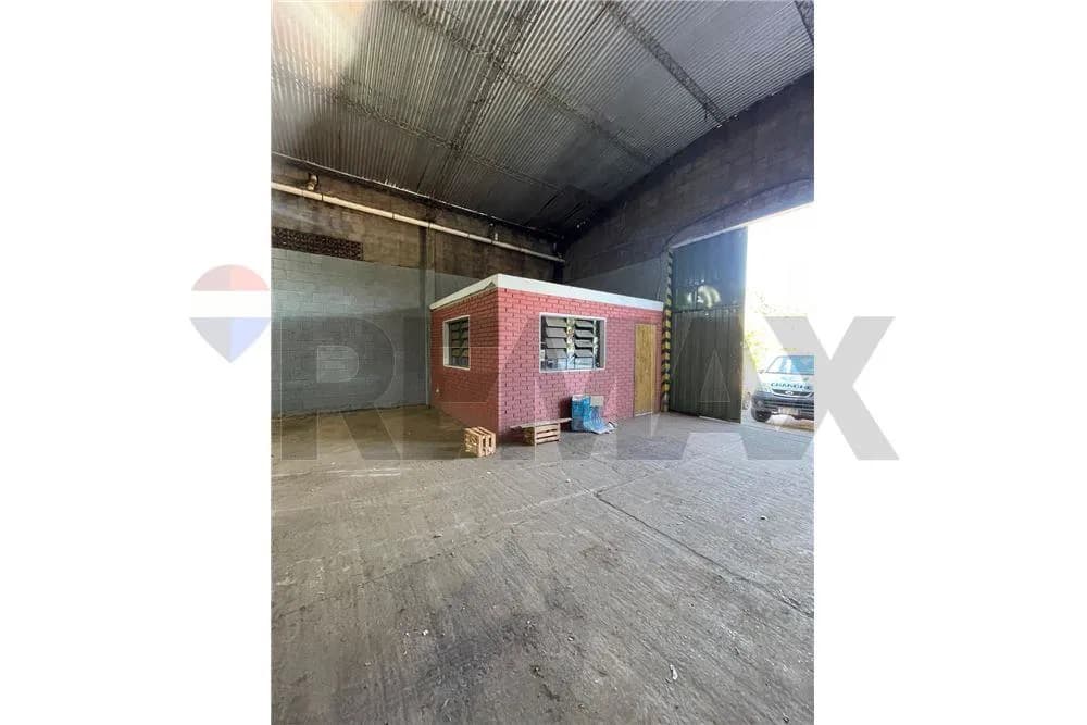 En alquiler Tinglado con espacio flexible y funcional de 431 m2, foto 2