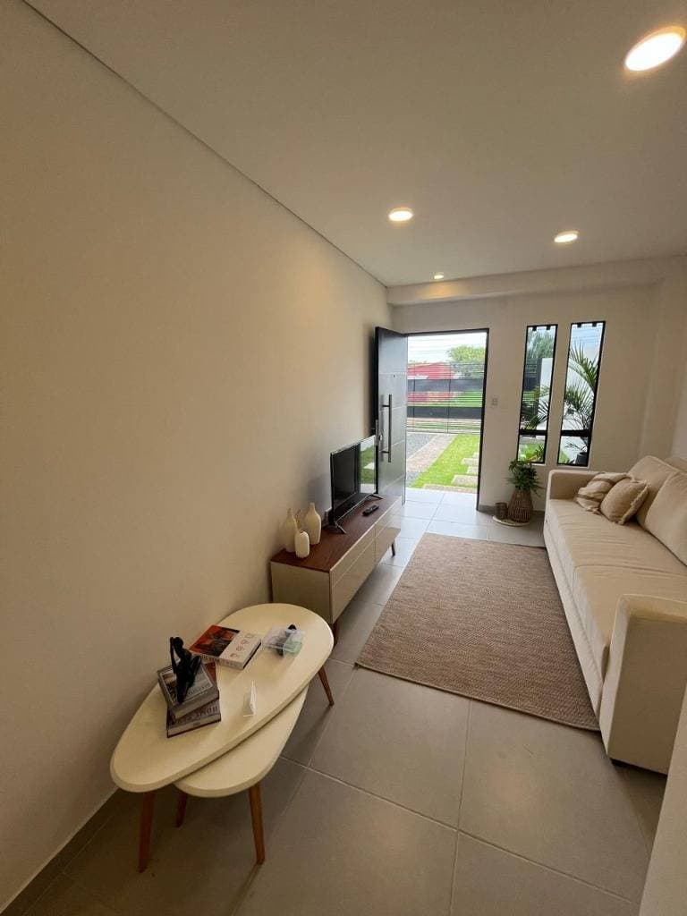 En venta duplex - zona Luque cerca del eje corporativo, foto 2