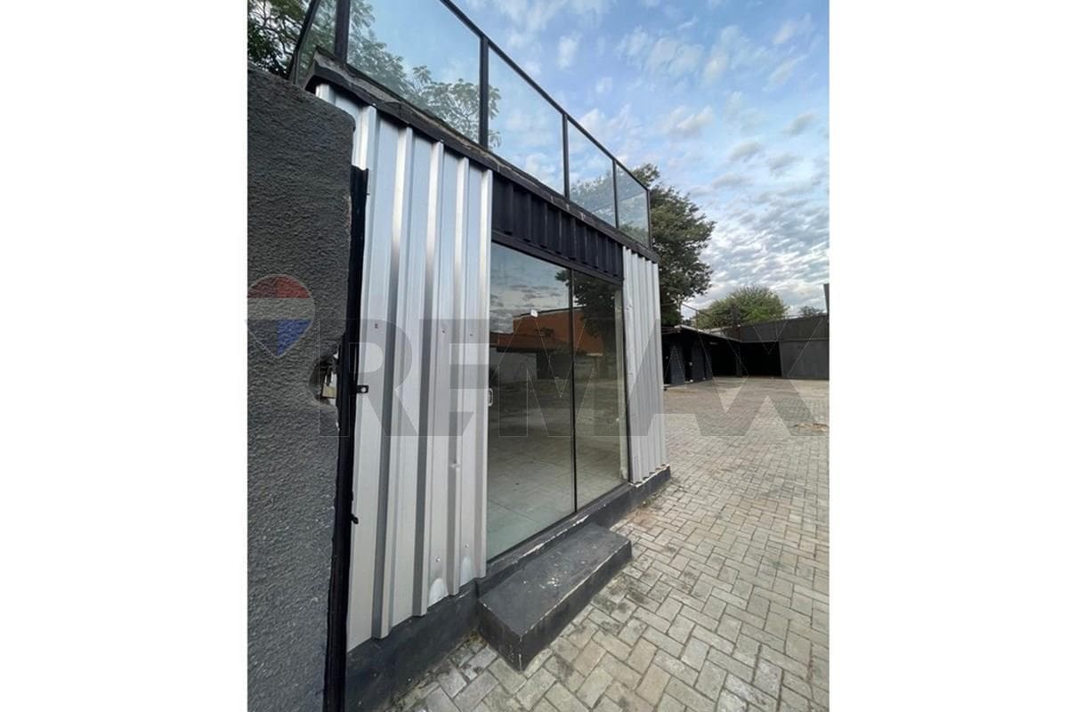Showroom con oficinas y depósito en los laureles, foto 4