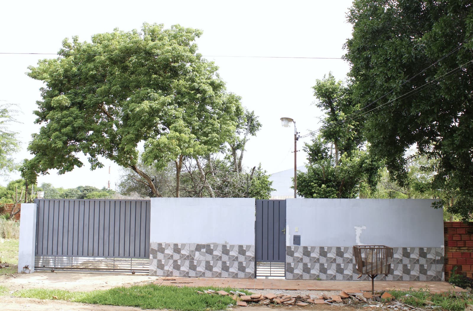 Casa en Luque en alquiler, barrio Ykaa a 5 cuadras de la Ruta Luque Limpio
