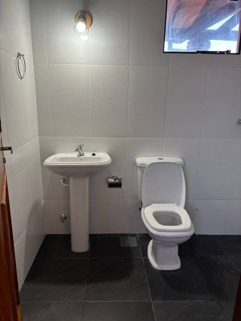 Hermosa residencia recién reformada en Luque – Mora Cue, foto 5