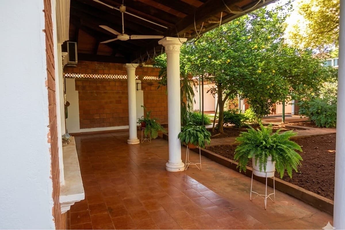 Terreno con construccion a refaccionar-nemby — foto 3