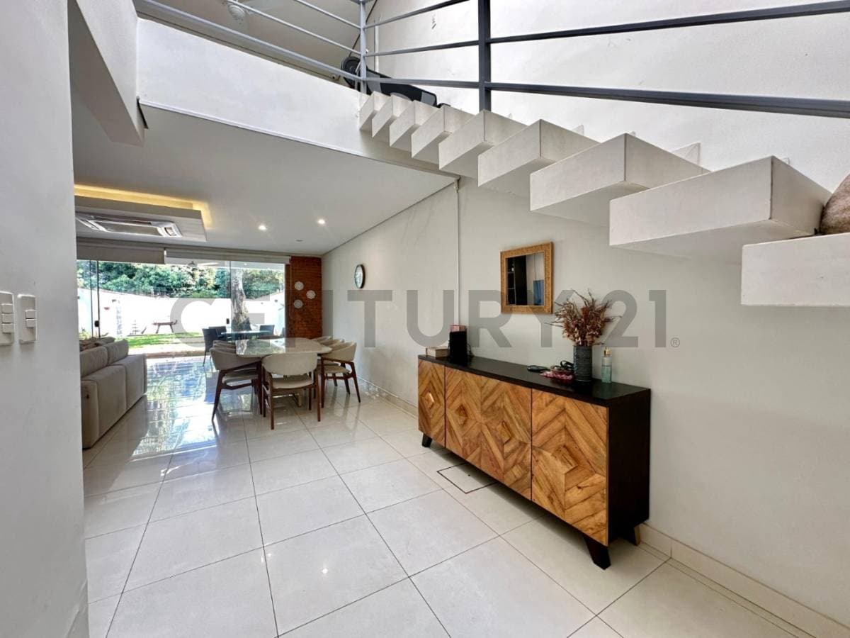 En Alquiler Duplex Amoblado en Los Laureles, foto 5