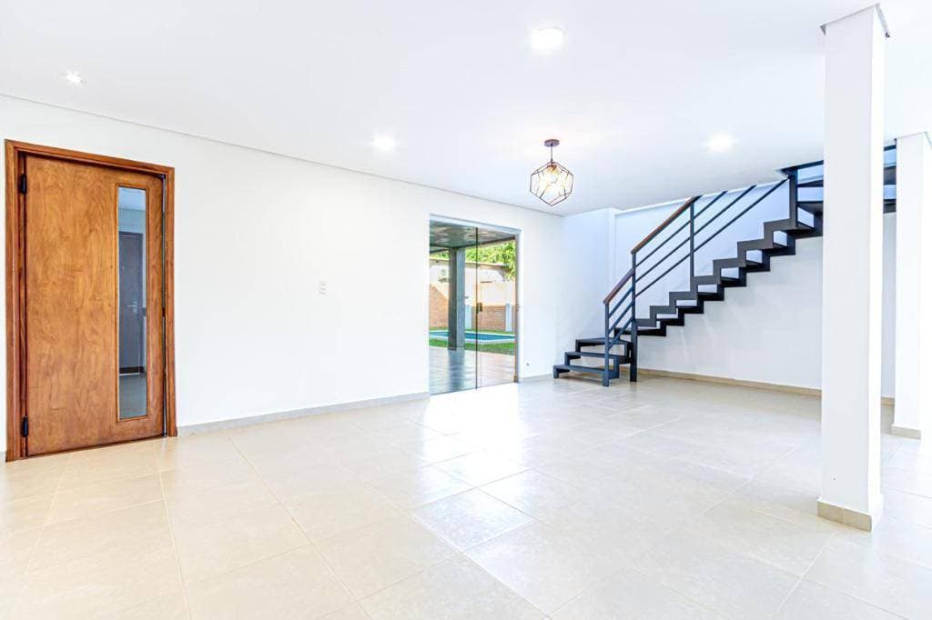 Casa de 3 dormitorios Barrio Loma Merlo