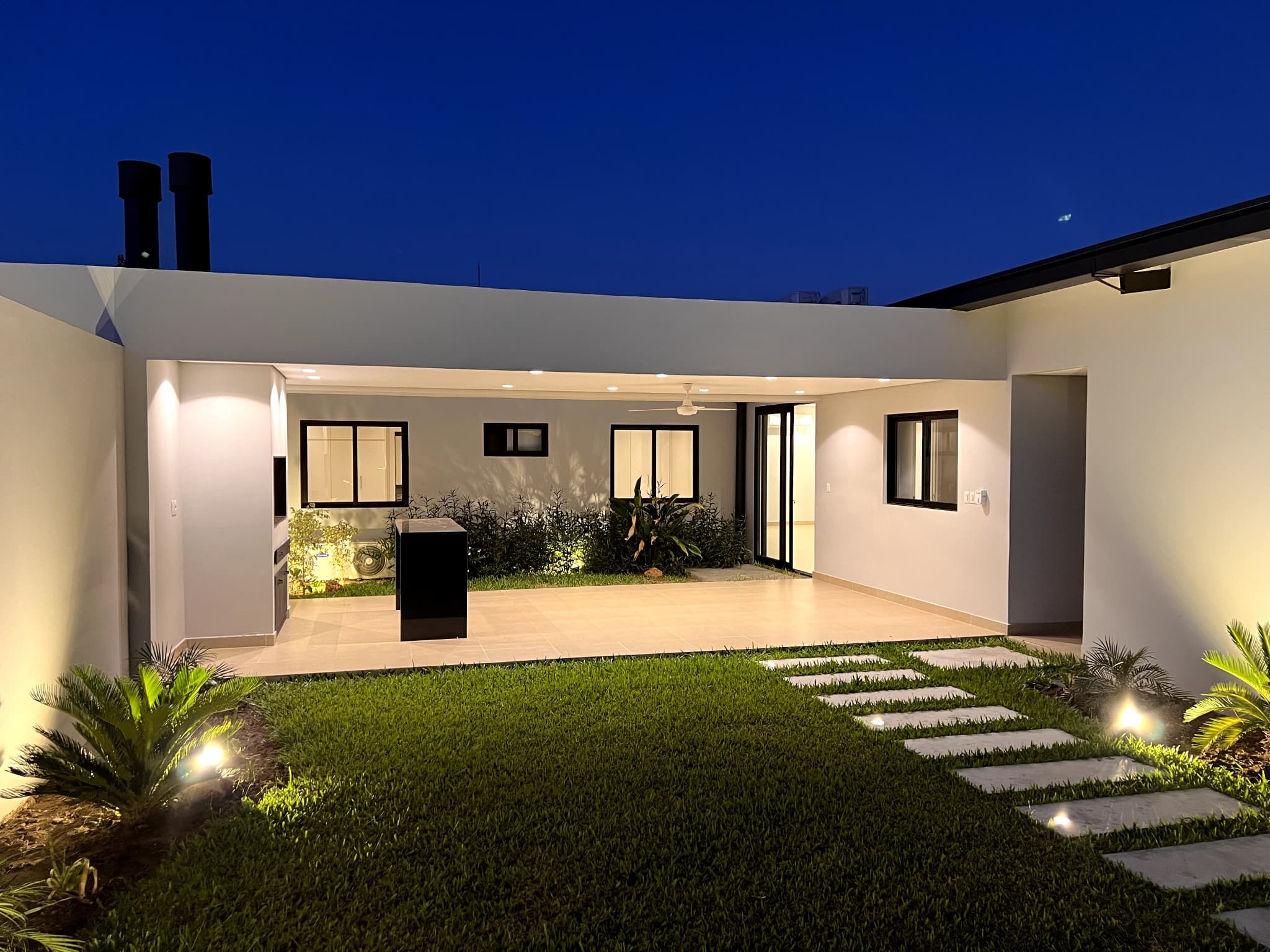 En venta residencia en surubi'i a estrenar, foto 1