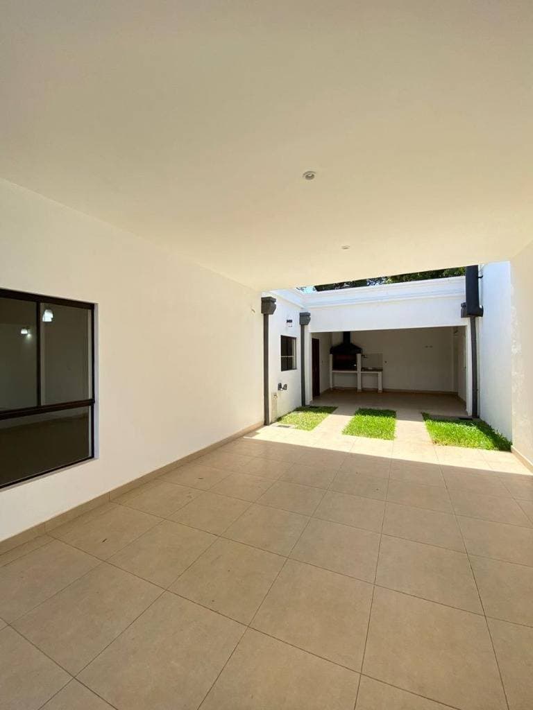 Moderna casa a estrenar - Fernando de la Mora, sur — foto 3