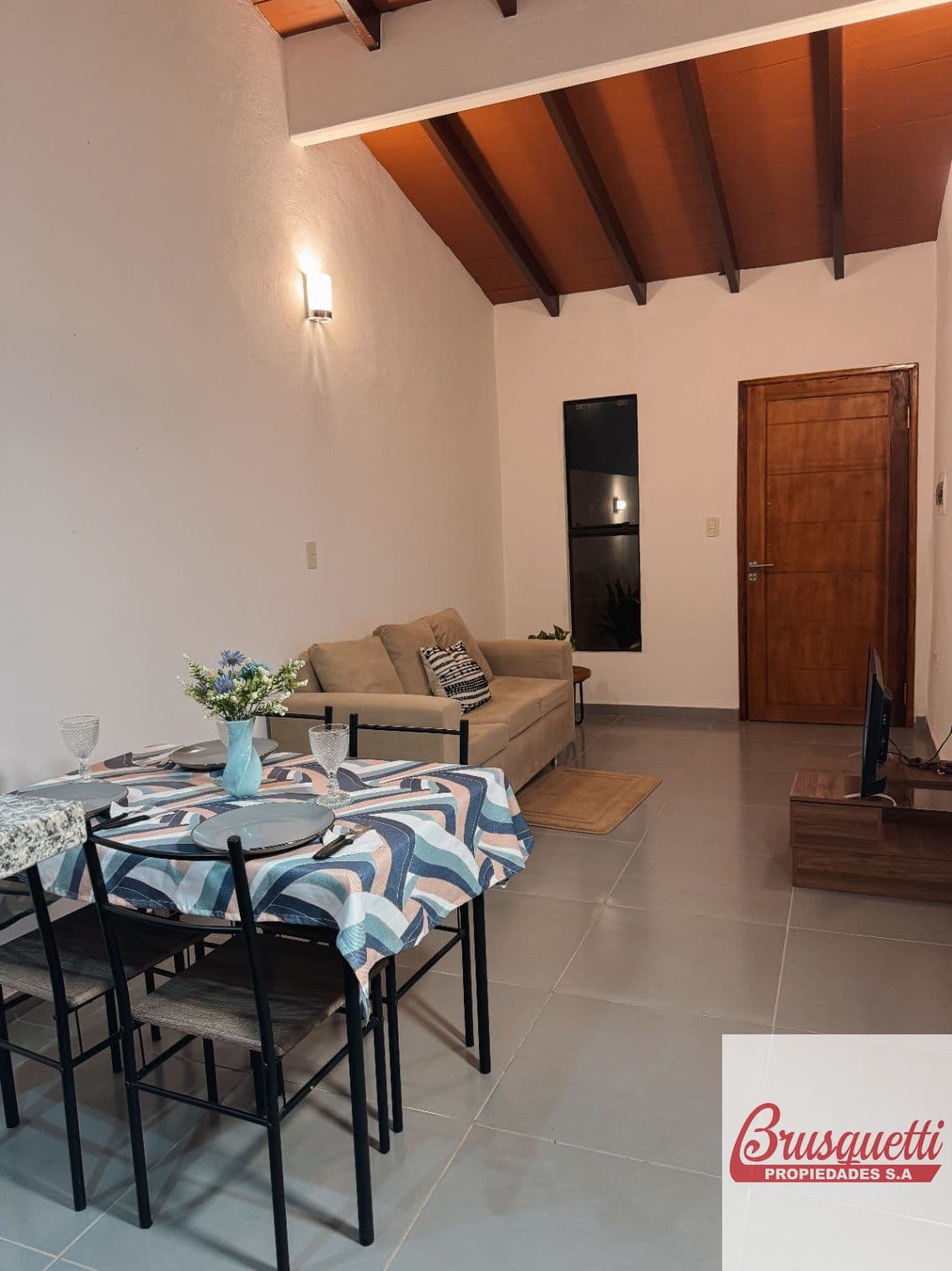 Casa en venta c/ cochera en Mariano Roque Alonso — foto 5
