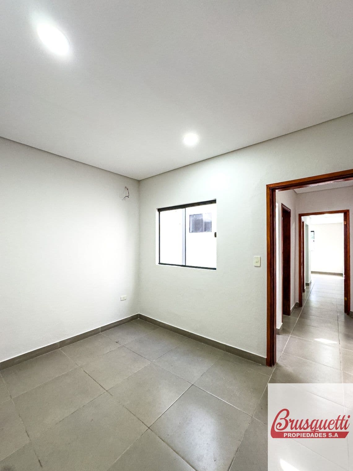 Casa a estrenar en Lambare — foto 3