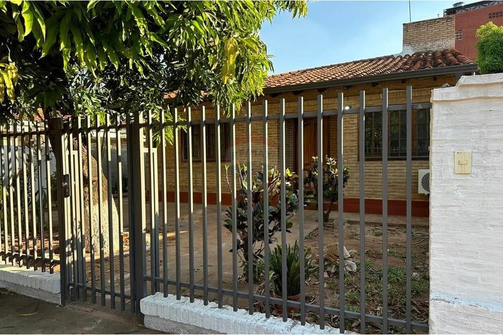 Alquilo casa zona cervepar- una