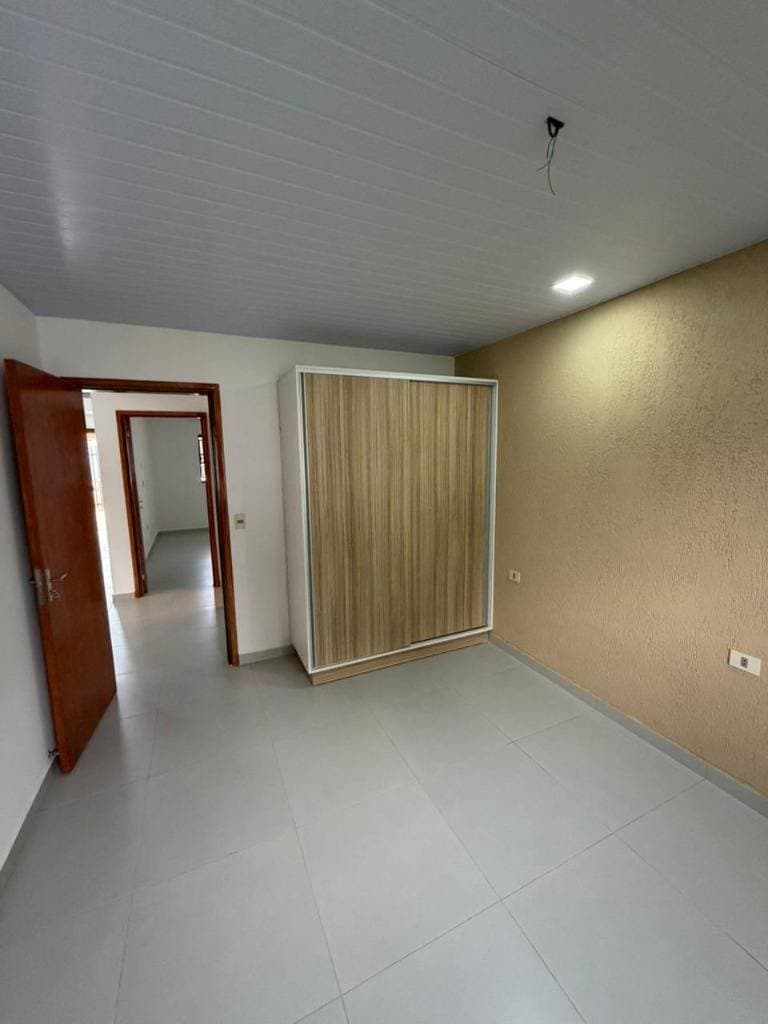 ¡Alquilo casa en Barrio Mbocayaty, Ñemby – Amplia y funcional, foto 4