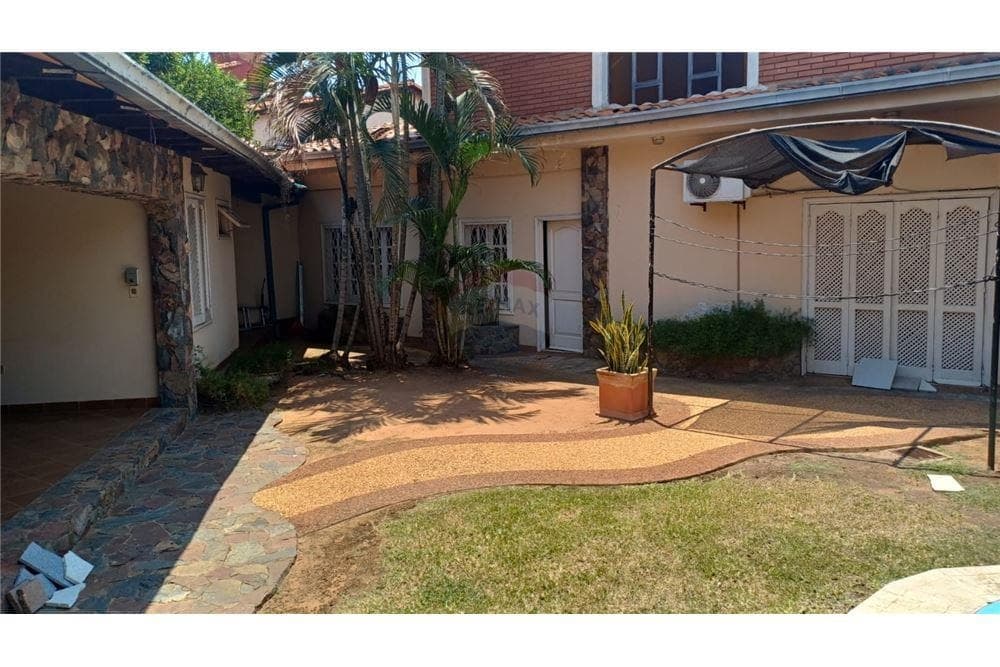 casa en esquina en Mburucuyá, foto 3