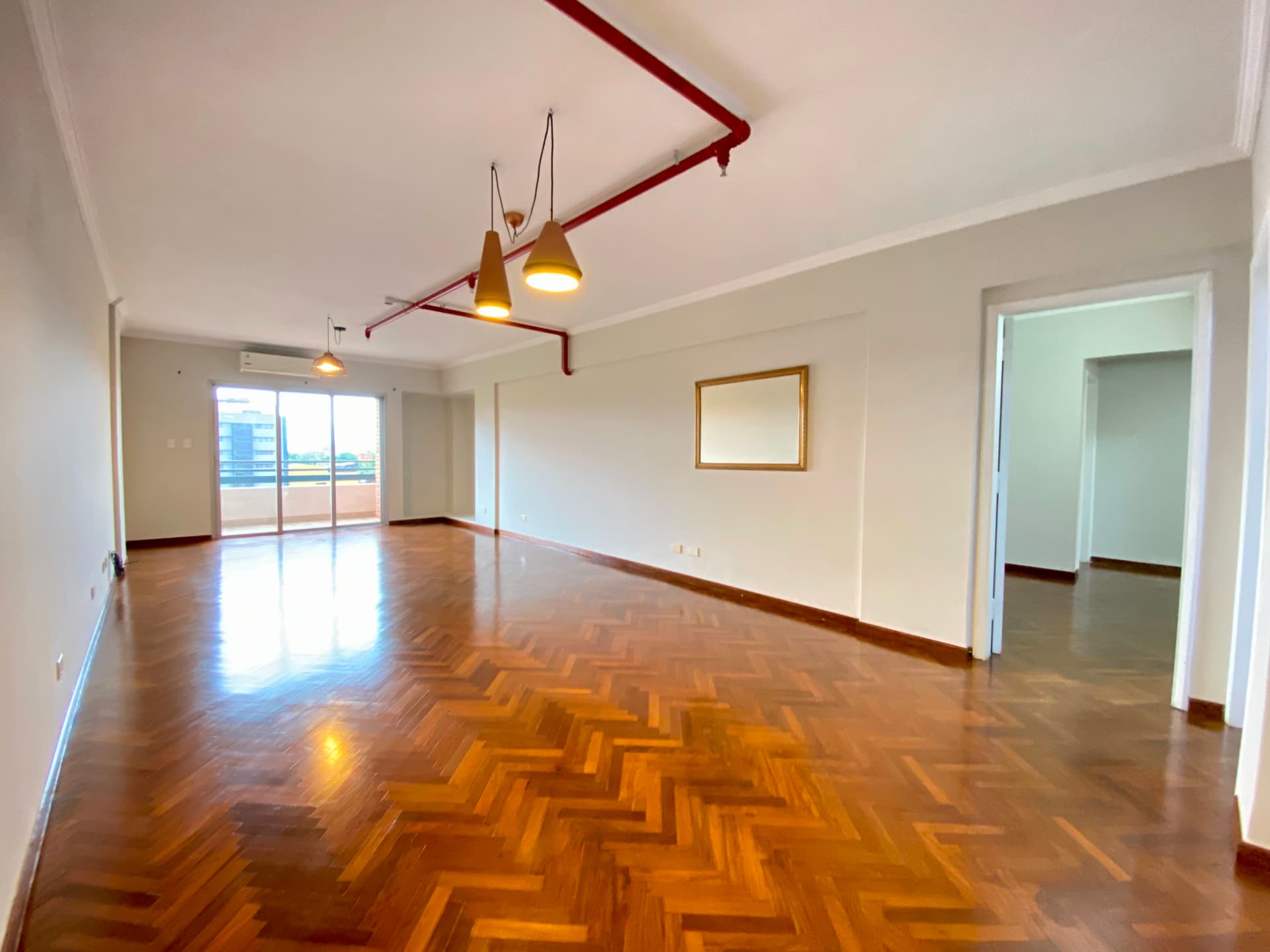 Amplio departamento de 3 hab+ área de servicio, foto 1