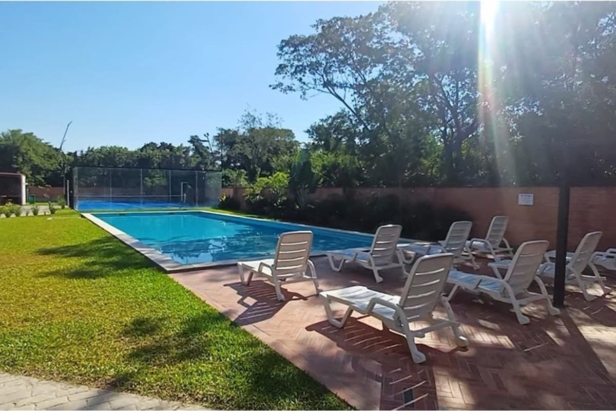 Alquilo departamento en Luque zona Ykua Karanda'y