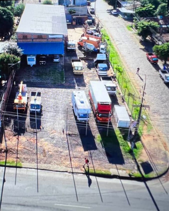 Propiedad con excelente ubicación sobre acceso sur! — foto 1