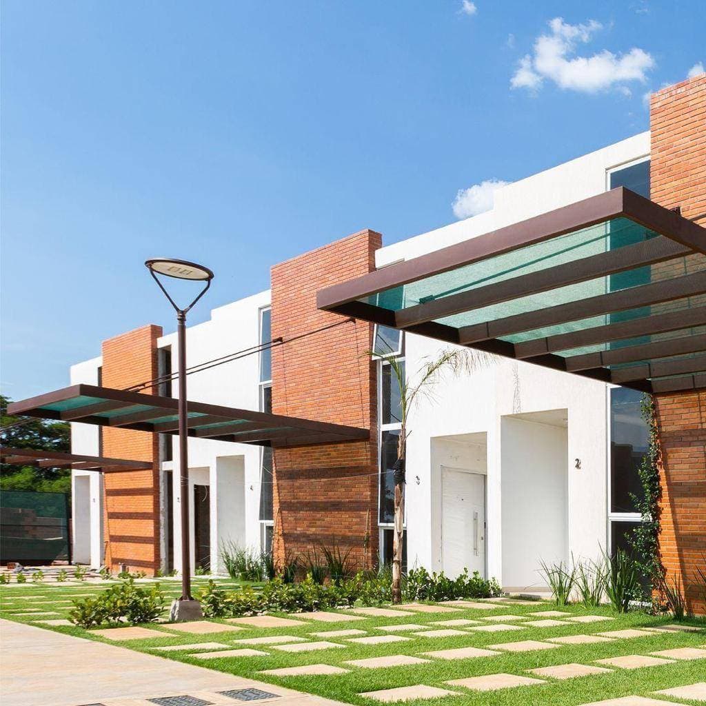 Vendo dúplex en pozo en barrio cerrado Luque . ID 38667