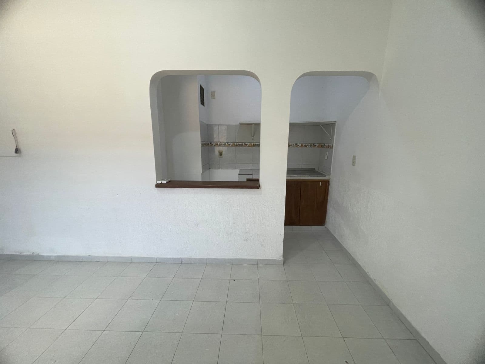 Departamento en alquiler en Mariano Roque Alonso, foto 3