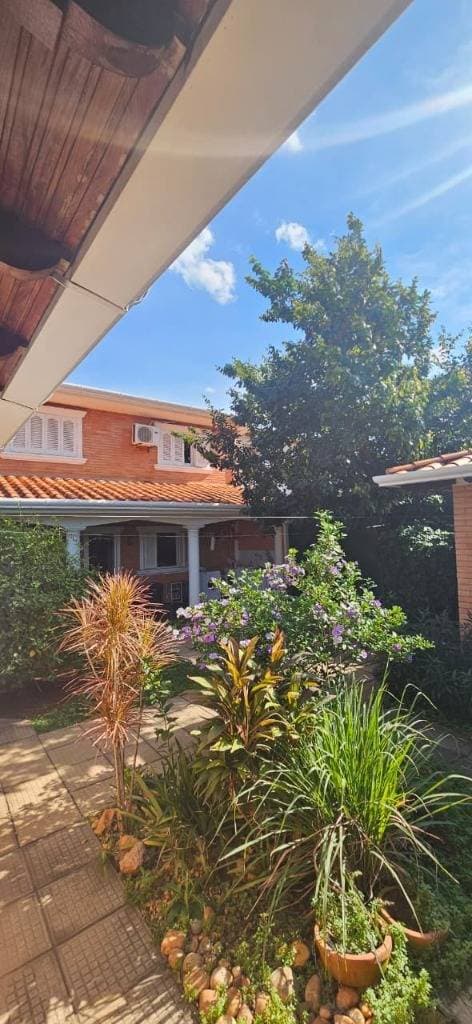 Casa en barrio Herrera -asuncion, foto 4
