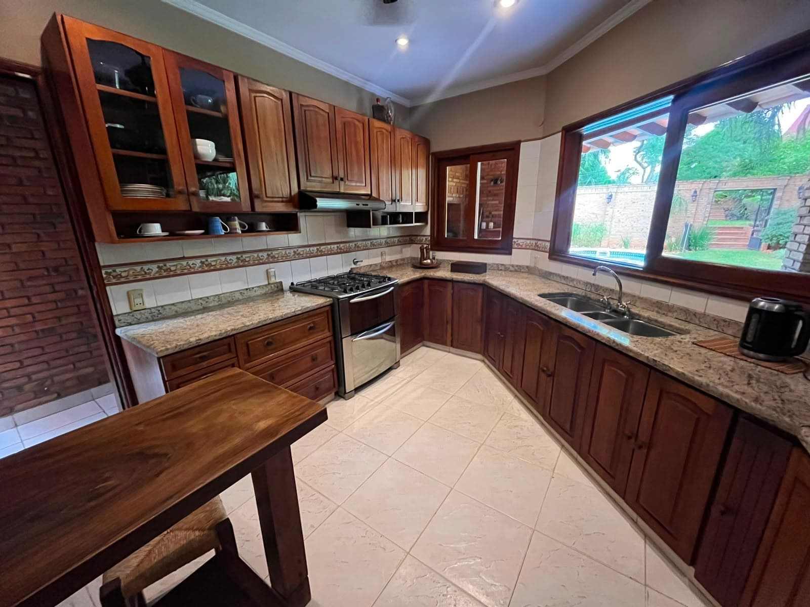 – hermosa residencia con piscina de 3 dormitorios en Las Lomas, foto 5