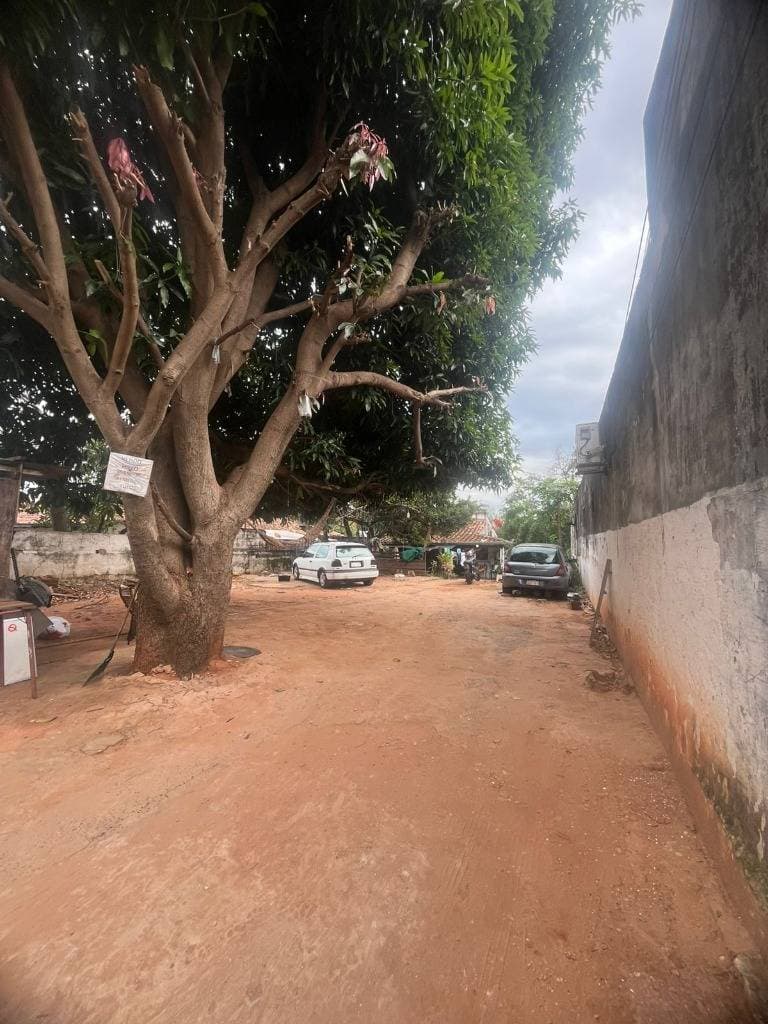 Amplio terreno con construccion en lambare limite con asuncion, foto 4