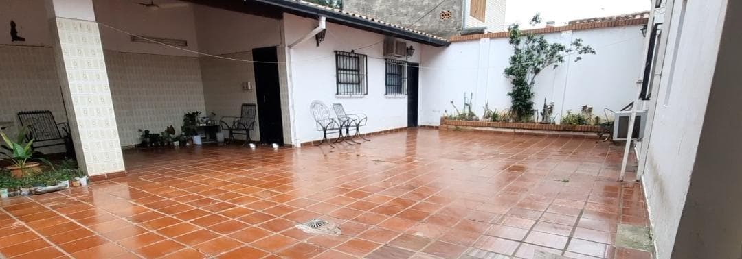 Residencia.. En el Barrio Mburucuya, foto 1