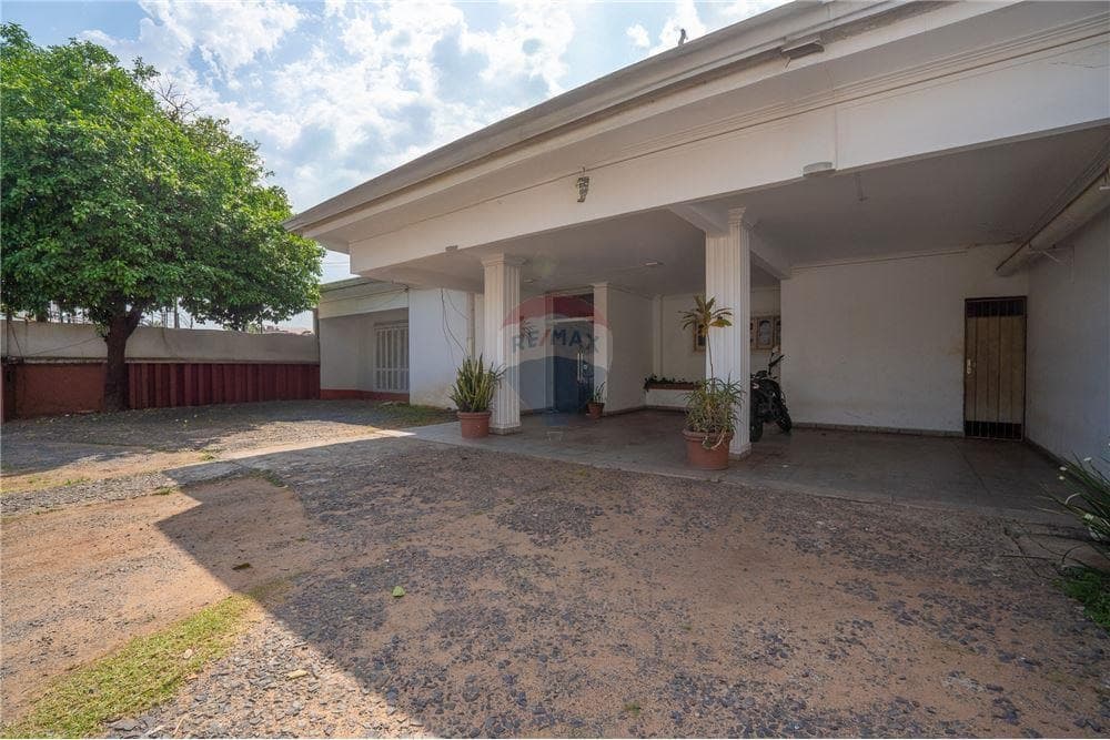 Importante Terreno sobre Avda Sacramento, foto 3