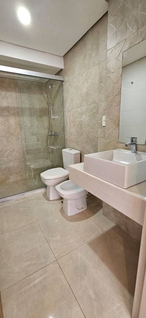 En Alquiler Departamento de 2 Dormitorios en suite - Edificio Mirage- Trinidad — foto 5