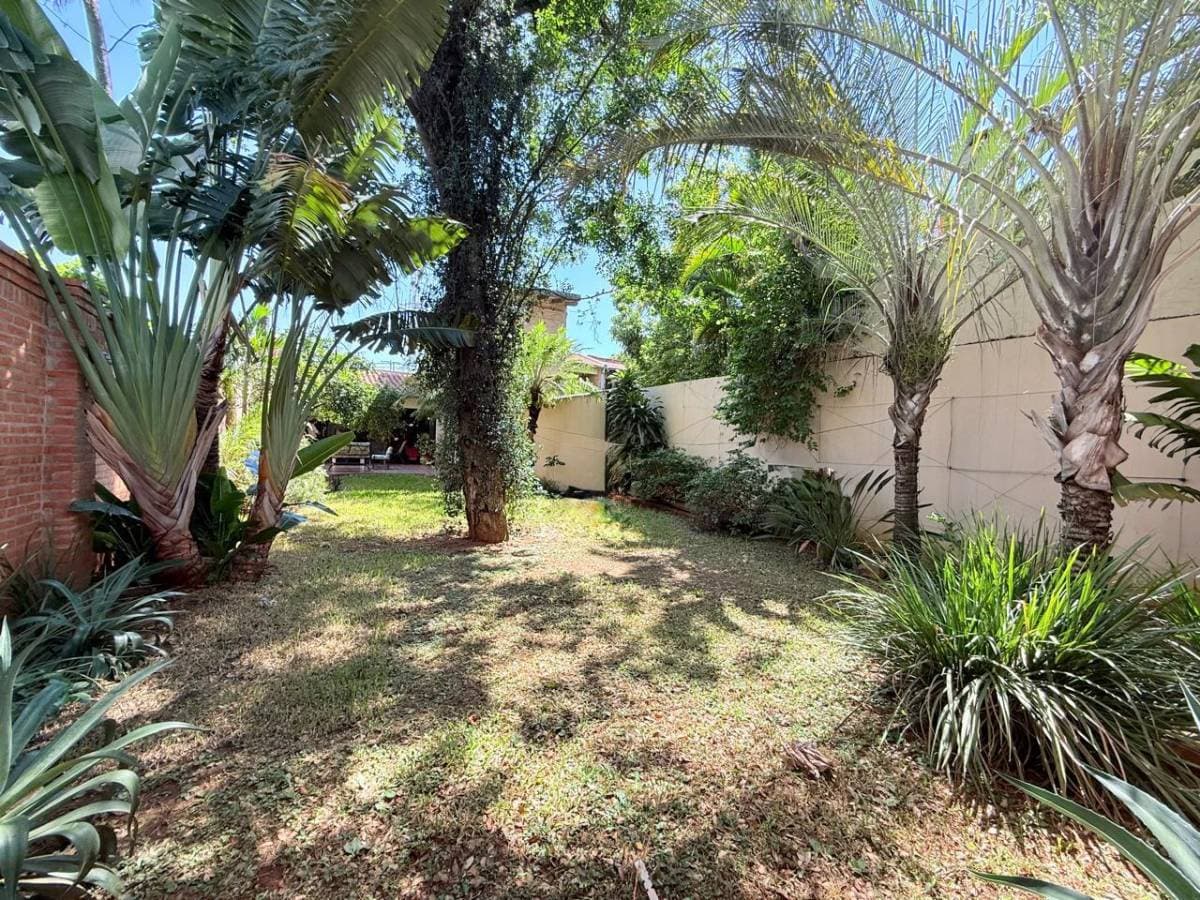 En venta residencia de 4 habitaciones en Bº Recoleta