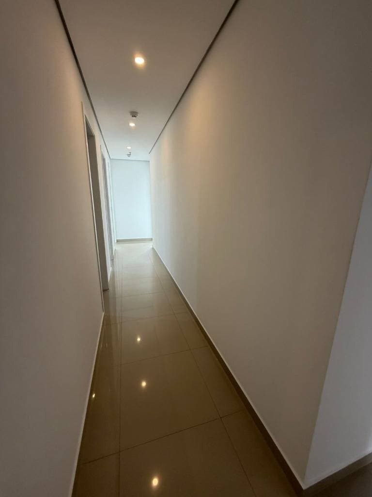 Depto. De 3 dorm. Con 2 suites y 3 balcones en barrio Herrera, foto 3