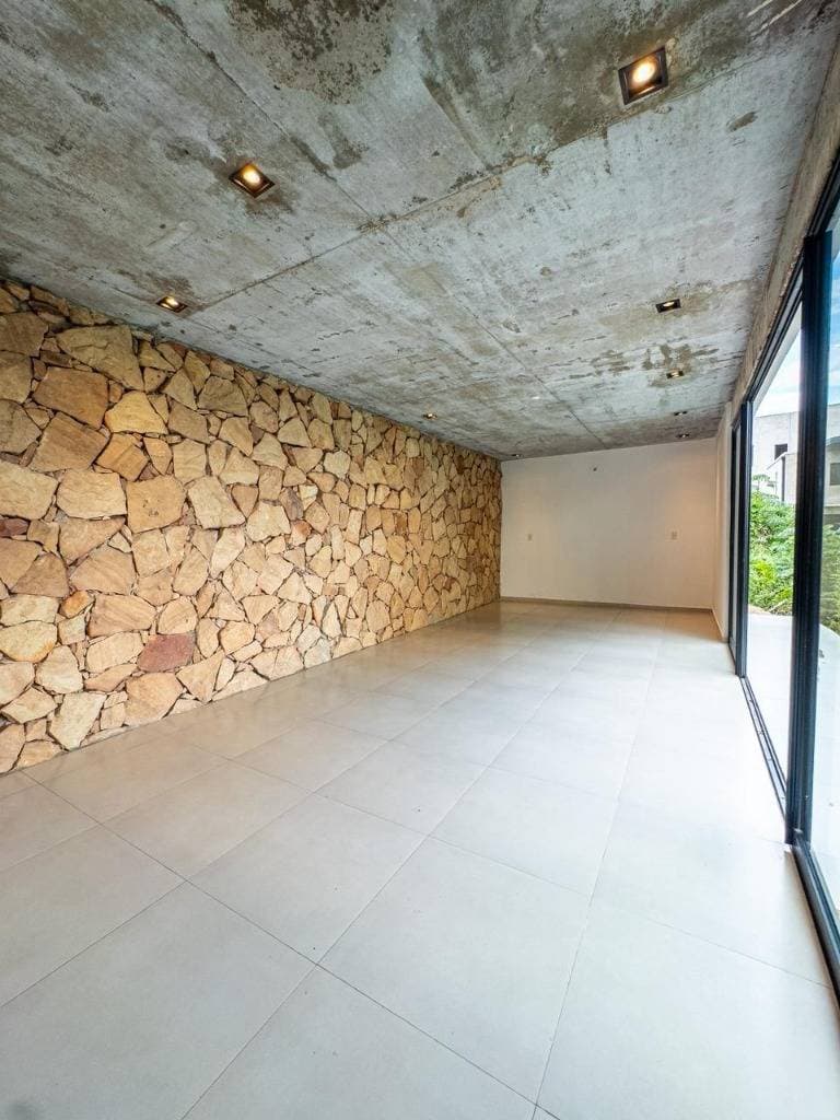 Casa en Venta 5 dormitorios - San Bernardino, Cordillera, foto 4