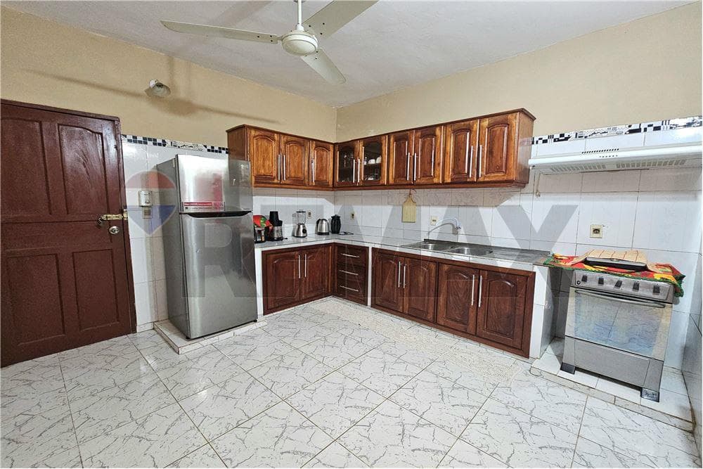 Moderna residencia de 2 niveles - barrio mbokayaty, foto 2