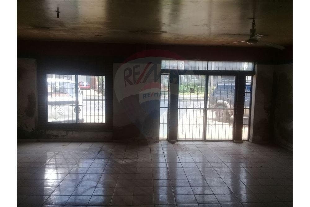 Local comercial sobre defensores del chaco - calle ultima, foto 4