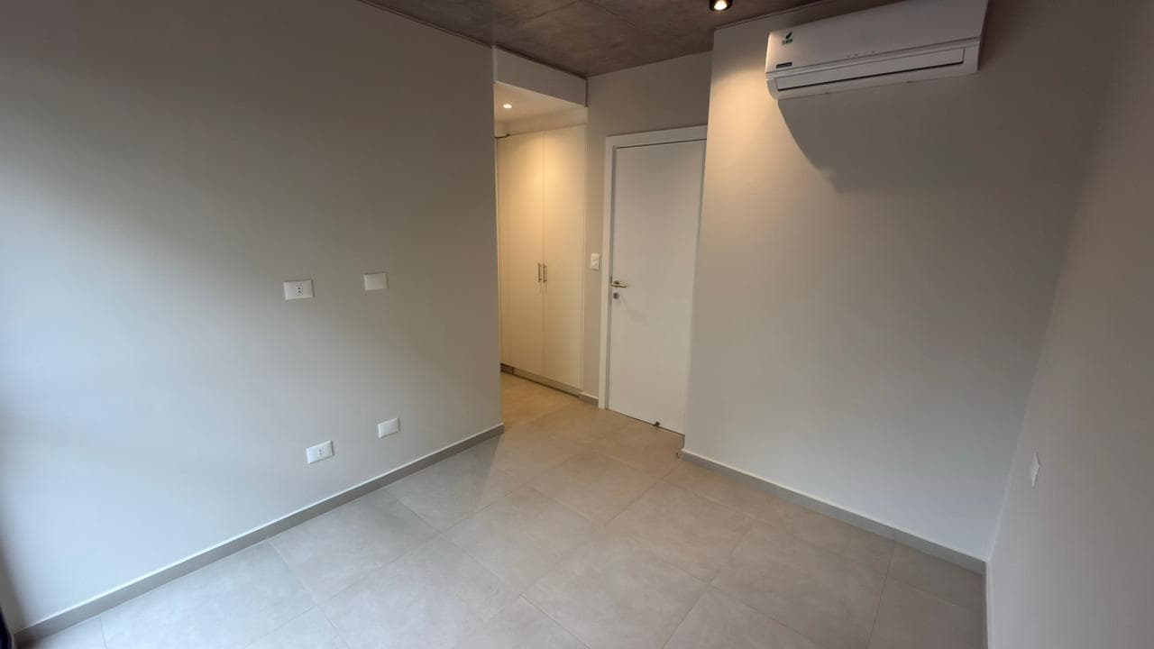 De departamento en edificio urban cumbres Luque — foto 5