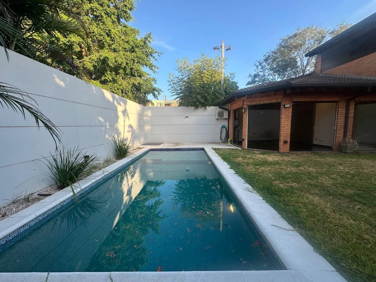 Casa a la venta en Barrio Jara, foto 2
