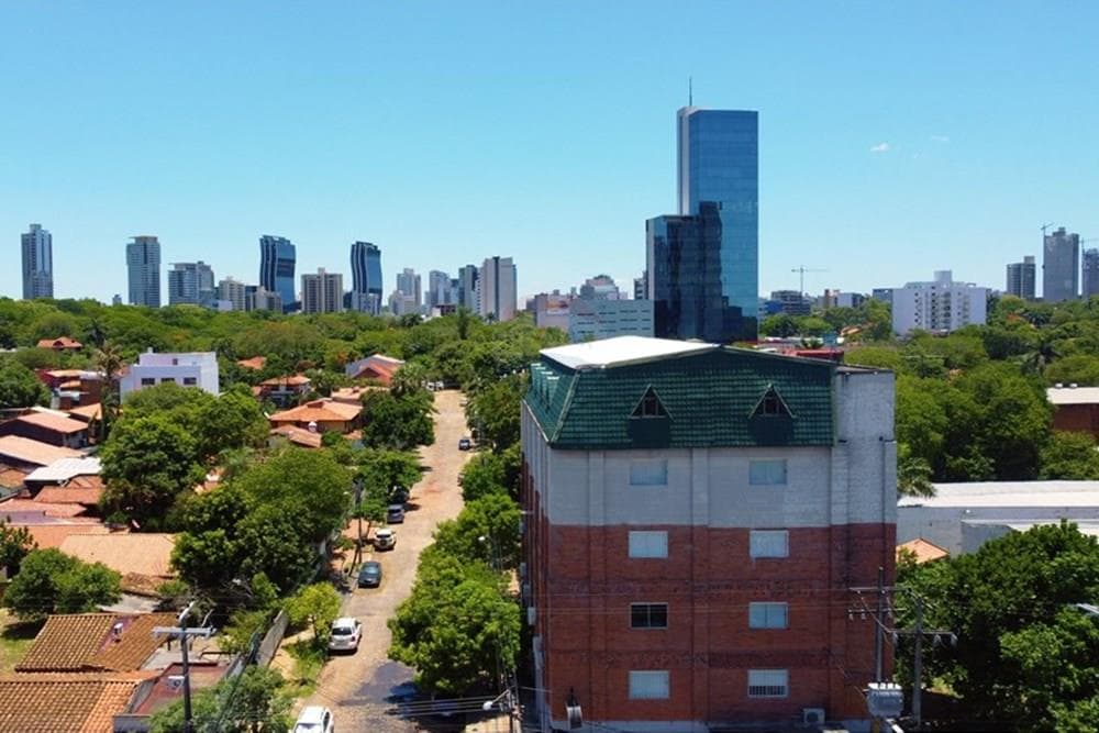 De oficina corporativa en ycua sati — foto 2