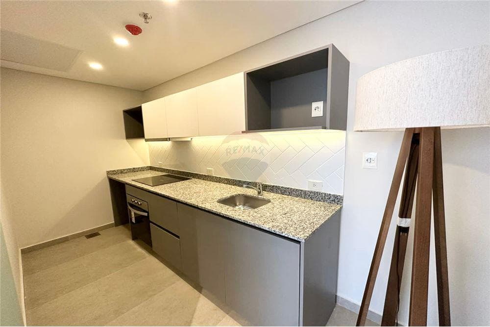 Departamento 2 dorm a 30m del Shopping del SoL — foto 3
